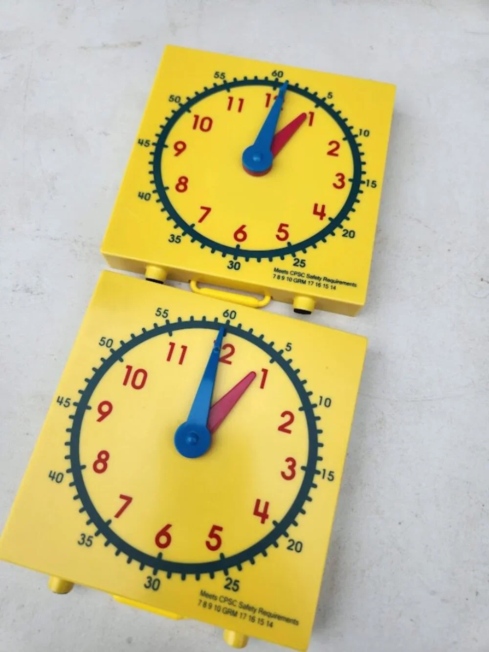 2X Clock Math Manipulative Teaching Time Plastic Educational Toy Analog Clock Le
